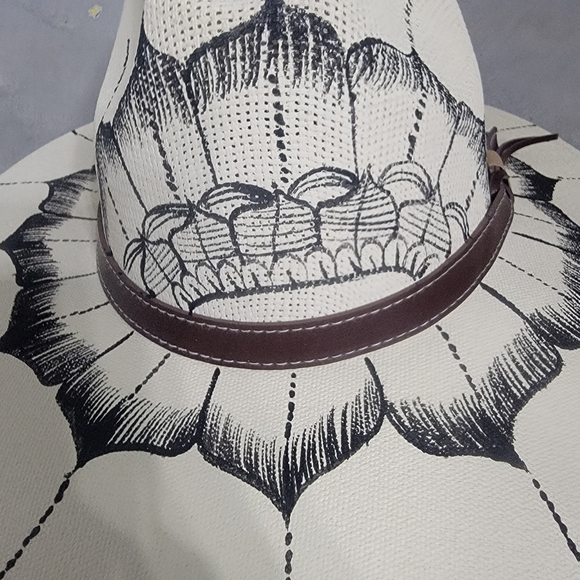 Beautiful Painted hat - Picture 2 of 5